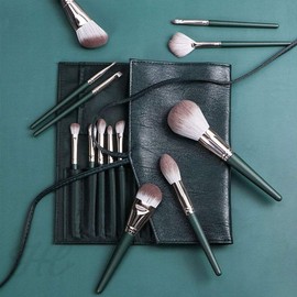 Mini portable makeup brush pouch 14-piece set / 미니 휴대 메이크업 브러쉬 파우치 14종 세트