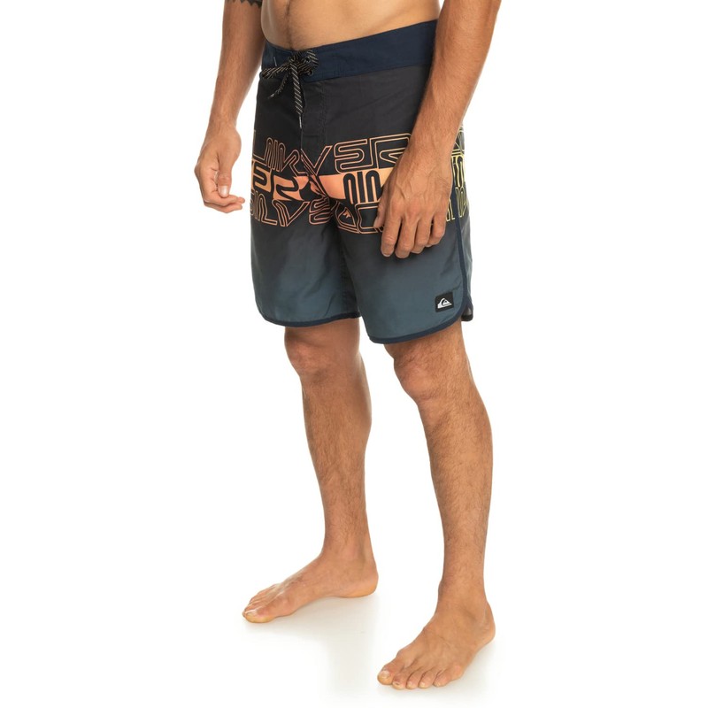 Quiksilver Everyday Scallop 19 Inch - Board Shorts for Men