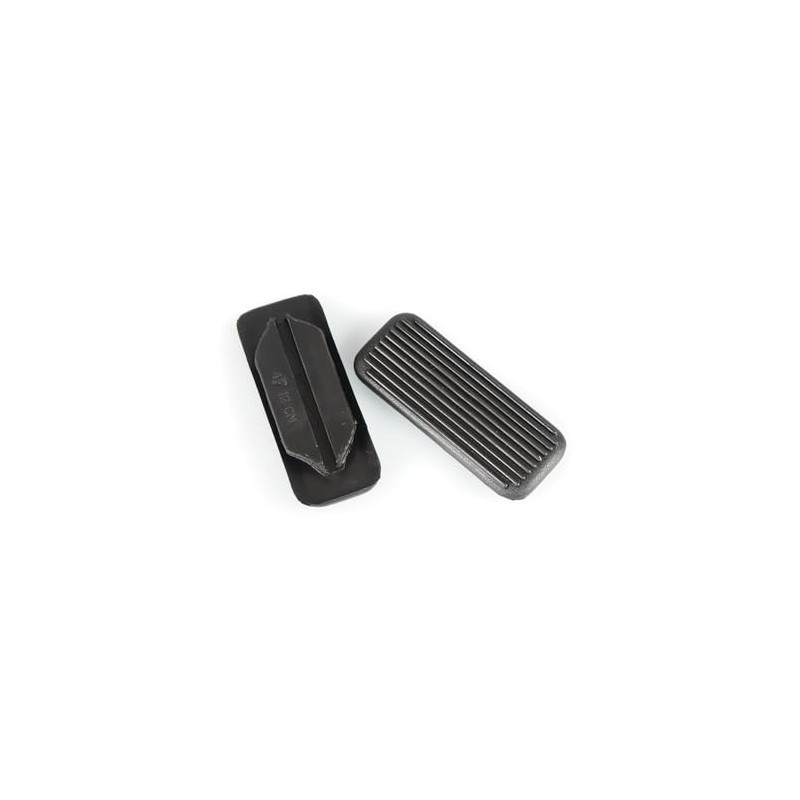 Shires Stirrup Treads: Black: 4.25"