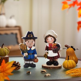 Yuntau 2 Pcs Fall Figurine Decor Pilgrim Figurine Autumn Statue Wooden Thanksgiving Boy and Girl Family Harvest Table Decoration for Autumn Thanksgiving Gifts Home Office Decor Party Supplies