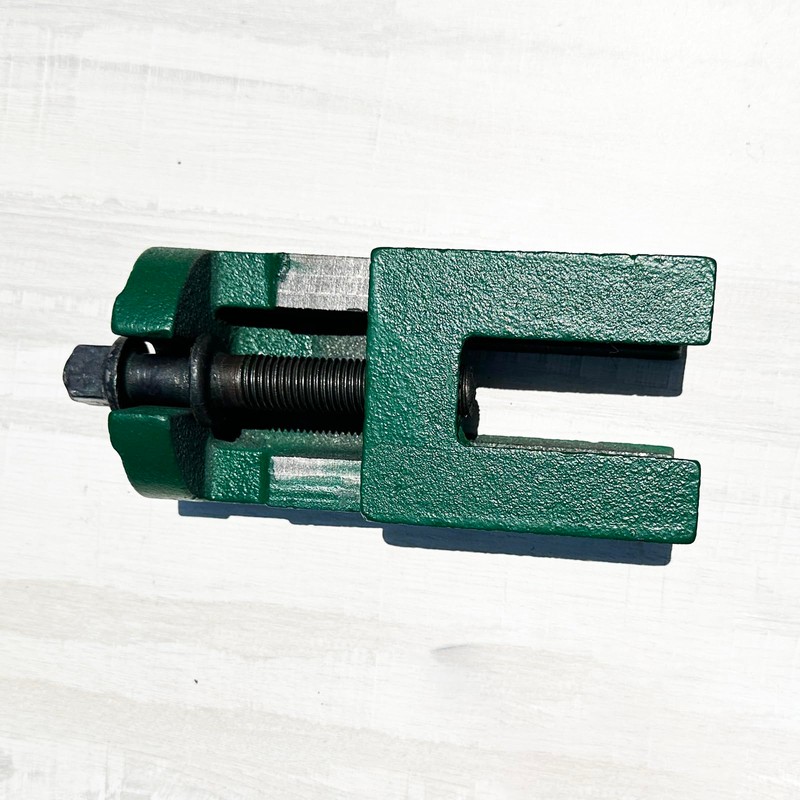 Heavy Machinery Leveling feet 4 Sets,Loading 2 Tons per Set,Adjustable