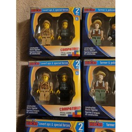 Greenbrier International (24) Make-It Blocks Figurines, Construction blocks figurines New (2) in each box