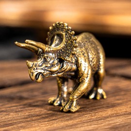 CHOVY 1PC Vintage Brass Triceratops Statue - Ideal Artistic Decor for Home, Office, or Café - Perfect for Bookshelf, Living Room, and Desktop - A Must-Have Collectible for Dinosaur Enthusiasts