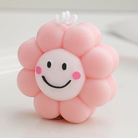 Mewealth Smiley Candles Gifts for Women, Soy Wax Aromatherapy Candle, Room Decor Cute Flower Shaped Scented Candles, Aesthetic Decorative (Peach Oolong Tea, 3 Inch)