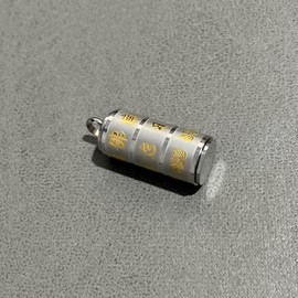 Heavstjer Men Pill Locket Necklace Stainless Steel Prayer Wheel Pendant Buddhist Mantra Om Necklace(Steel)