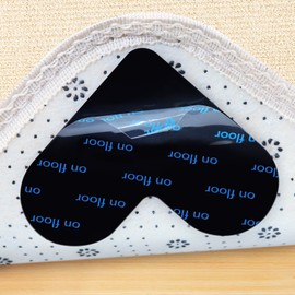 Quelcc 16 Pieces Rug Grippers, Reusable Carpet Grippers, Non Slip Washable Rug Grippers for Laminate Floor, Anti-Slip Rug Tape for All Kinds Of Rugs(Black)