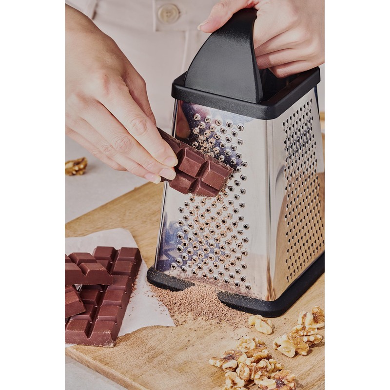 Avanti 4 Sided Stainless Steel Box Grater with Storage Box