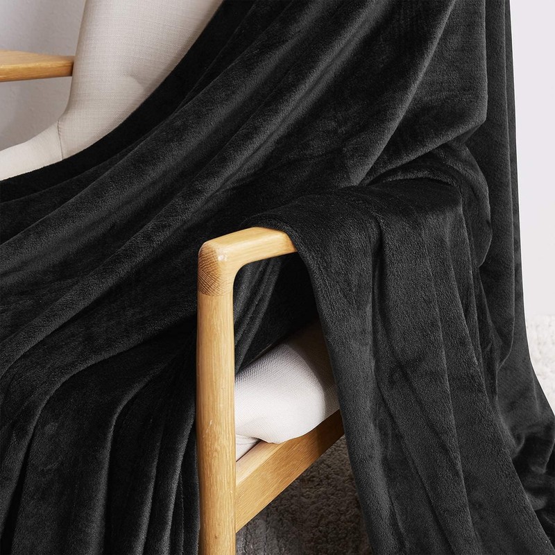 BEDELITE Large Blanket Warm Microfiber Flannel Blanket for All Seasons,