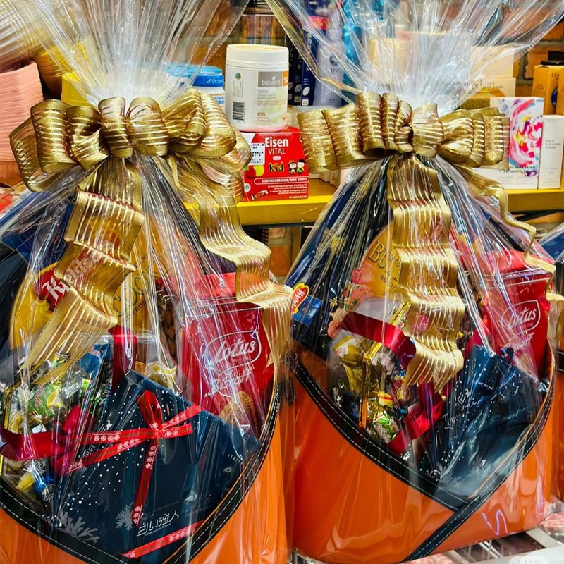 WIKDAY Cellophane Wrap for Gift Baskets 5 PCS 18x30 Inches