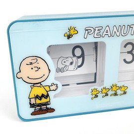 Perfect World Tokyo Snoopy Snoopy Patter Clock Interior Blue ** Free