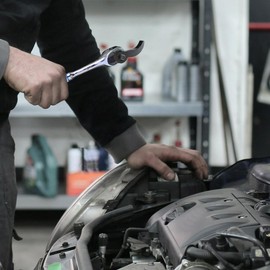 2Pcs pry bar wrench adapter，1/2"alf Shaft Pry Bar Wrench Adaptor Head，Half Shaft Removal Car Repairing Tools for Fits1/2 Ratchet Tight Spaces