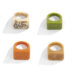 4PCS Multicolor Resin Chunky Rings.Transparent Acrylic Rings Exaggerated Knuckle Finger Rings Charm Geometric Jewelry Gifts for Women (Quadrate A)