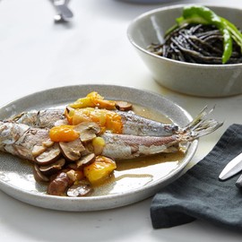 KIKIME Kasane Set of 2 – Unique Japanese Ceramic Bowl and Plate Set, Artistic Nesting Design, Made in Japan (Black)