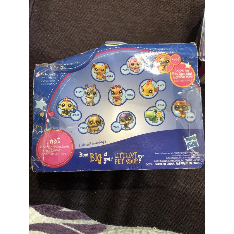 Littlest Pet Shop Prized Pets Blush and Bashful Pink Bunny