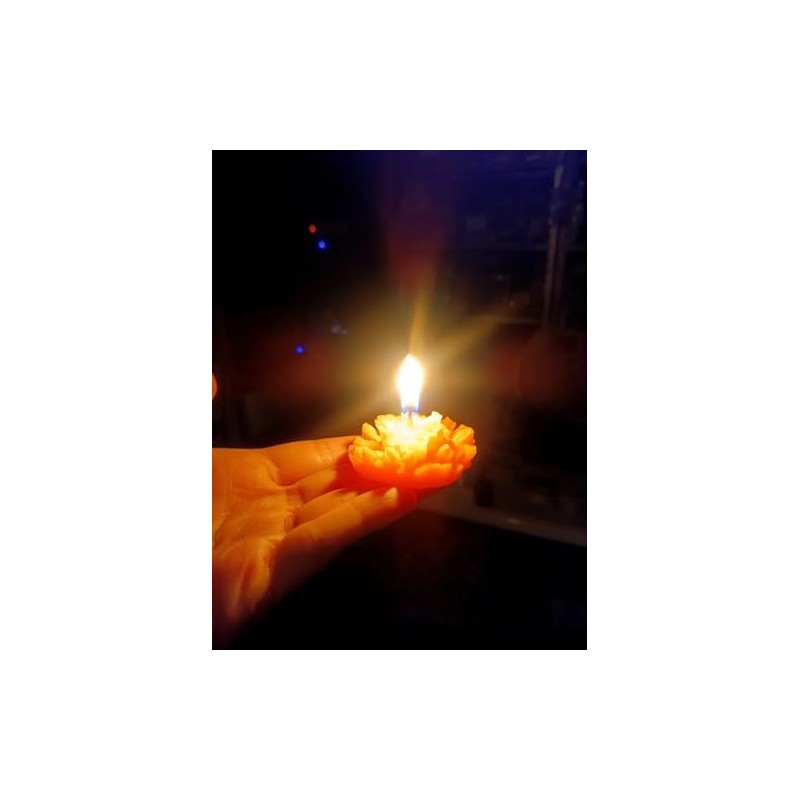 Set de 12 velas de cempásuchil con forma y aroma