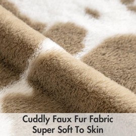 Woaboy Pack of 2 Luxury Faux Fur Throw Pillow Covers Cowhide Decorative Soft Fluffy Plush Couch Throws Brindle Cushion Covers for Couch Living Room Sofa Bedroom 20x20 Inch，Light Brown