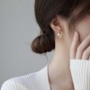 arete de gota de agua con perlas chapados en oro