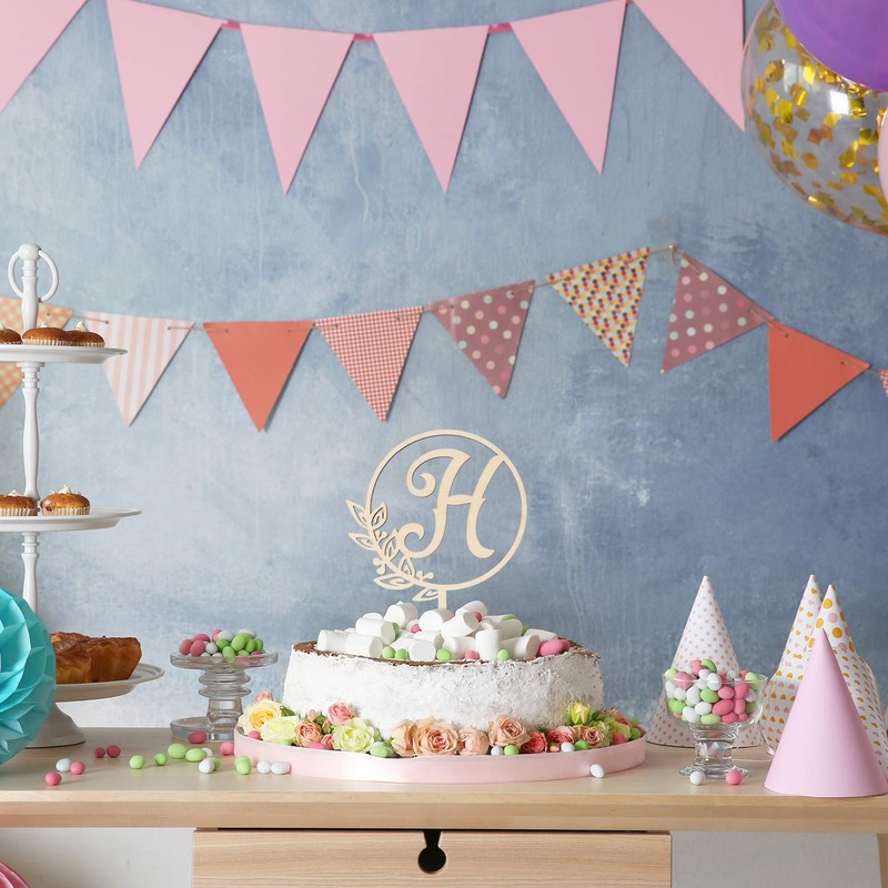 Decoración de madera para tarta con monograma de letra, H,