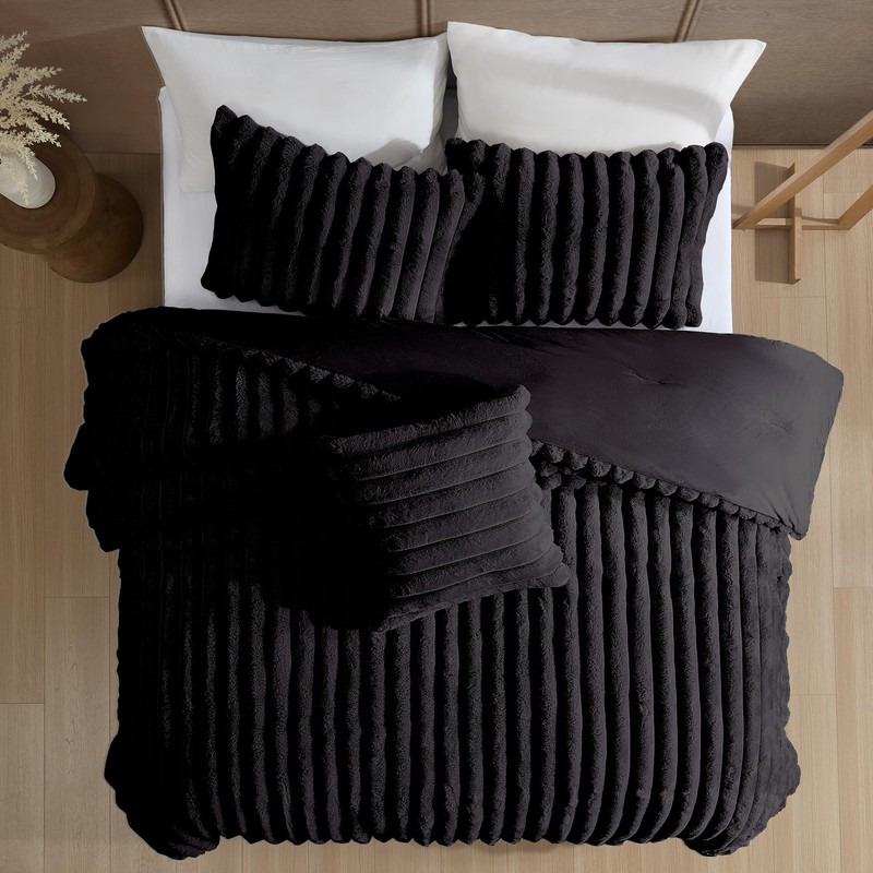 Riverbrook Home Everett Faux Fur 4-Piece Comforter Set, Full/Queen, Black