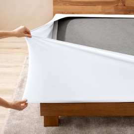Bare Home Box Spring Cover - Funda de microfibra elástica decorativa alrededor de la caja de resorte, fácil de instalar (completa, blanco)            