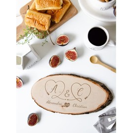 Personalisiertes Frühstücksbrettchen Rinde mit Namen und Motiv | Geschenk zur Hochzeit für Brautpaar | Valentinstag