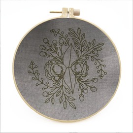 Meecaa 4P Landscape Tree Autumn Mountain Embroidery Kit Starter Set, Hand Embroidery Set,Pattern Printed Cross Stitch Set for Beginner Adults, with Embroidery Hoop and Instructions (Landscape)