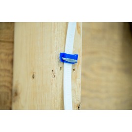 Gardner Bender MSI-550 Polyethylene Insulated Metal Staple, ½ Inch., 14/2 & 12/2 (NM) Non-Metalic Cable, 500 Pk., Blue