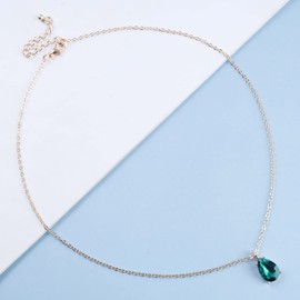 Yheakne Vintage Emerald Green Choker Necklace Gold Teardrop Emerald Necklace Waterdrop Emerald Crystal Necklace Minimal Pendant Necklace Chain Jewelry for Women and Girls (Oval)