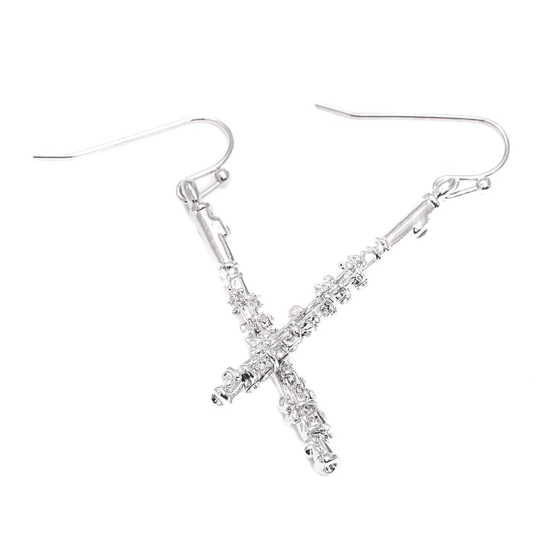 Spinningdaisy Dangling Rhinestone Flute Earrings