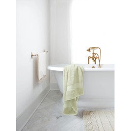 Delara Organic Cotton Luxuriously Plush Bath Towel Pack of 4 | GOTS & OEKO-TEX Certified | Premium Hotel Quality Towels | Feather Touch Technology|650 GSM Long Staple|Soft, Quick Dry & Ultra-Absorbent