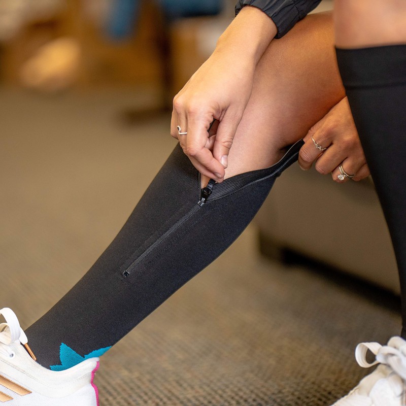 Craib 20-30 mmHg Compression Stockings with Zipper for Women &