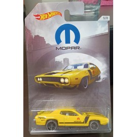 Hot Wheels 2018 mopar series 1971 71 plymouth road runner yellow #5 / 8