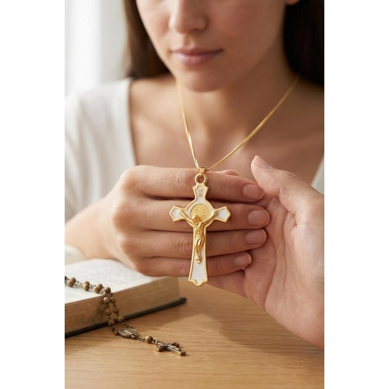 Jiali Q 12 Pack St Benedict Catholic Pendants, Gold Enamel