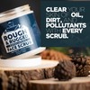 Exfoliante facial Wild Mountain para hombres con microdermoabrasión y control
