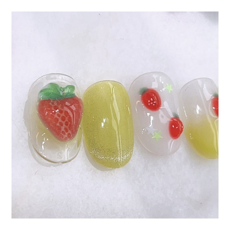 Strawberry Field - Petit Coffin / 딸기밭 - 쁘띠코핀