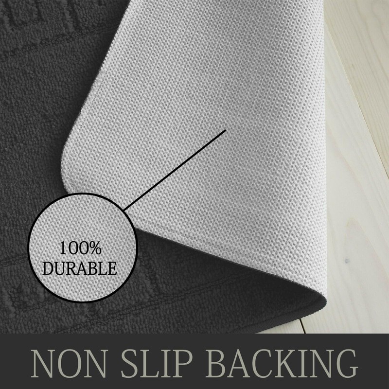 Lions 2 Piece Non Slip Striped Bath Mat & Pedestal