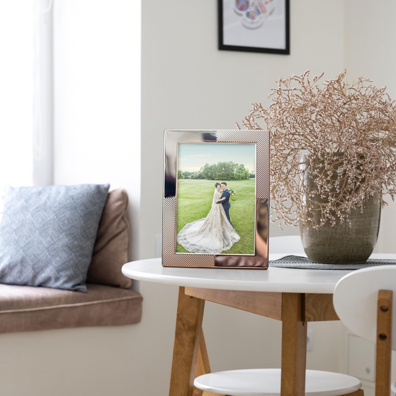 Frametigo Silver Plated Spotted Corner Photo Frame - Fits Picture