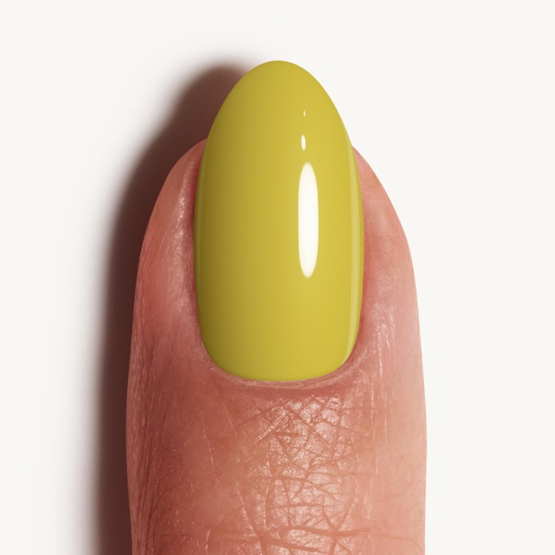 essie Nail Polish with Opaque and Shiny Finish for Colour-Intense
