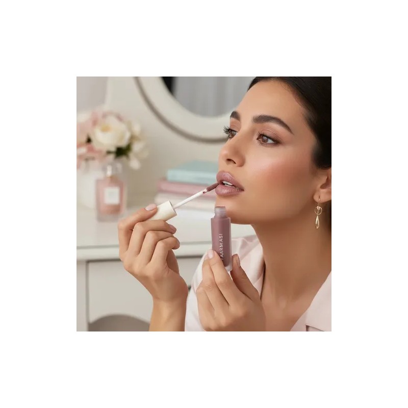 Latina Lip Laquer Brillo Labial Farmasi Color 08 Curiosa