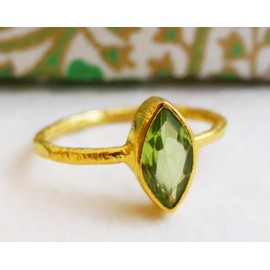 Petite Marquise Peridot vergoldet Sterling Silber Ring - Natürlicher Edelstein - Geburtstagsgeschenk - Weihnachtsgeschenk - Handgefertigte Geschenkideen für Frauen (Größe: US Size 7 / Diameter 17.3)
