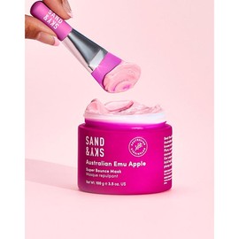 sand & sky Australian Glow Berries Super Bounce Mask