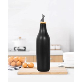 LandHope Olive Oil Dispenser Bottle, Ceramic Oil Dispenser Bottle for Kitchen, 16oz Cooking Oil Vinegar Container with Auto Opening and Closing Bottle Cover, Oil Cruet (Black)