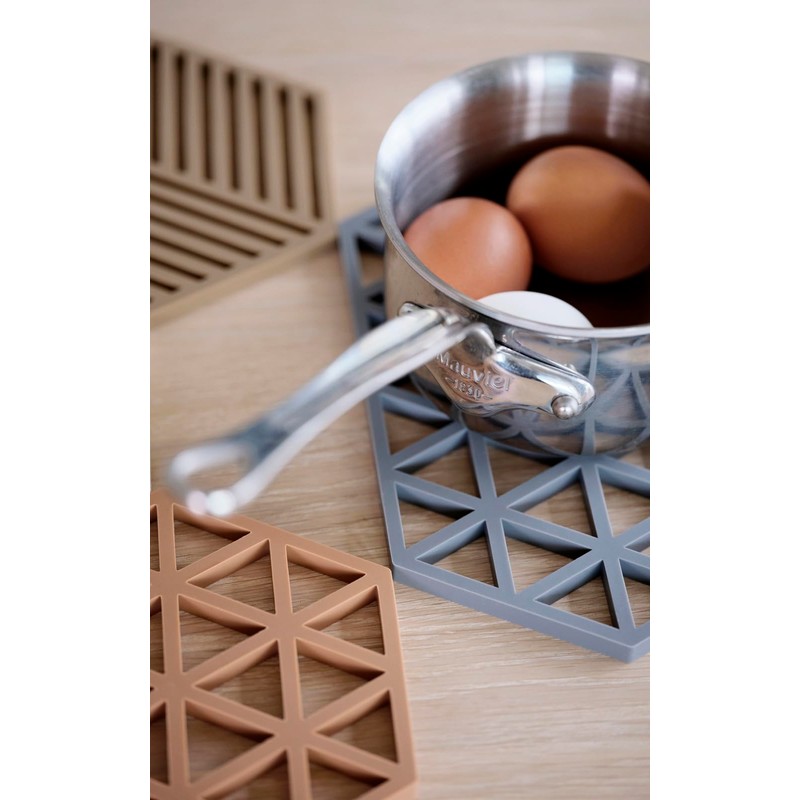Zone Denmark, Triangles Topfuntersetzer/Untersetzer für Auflauf-/Ofenformen, Silikon, 24 x 14