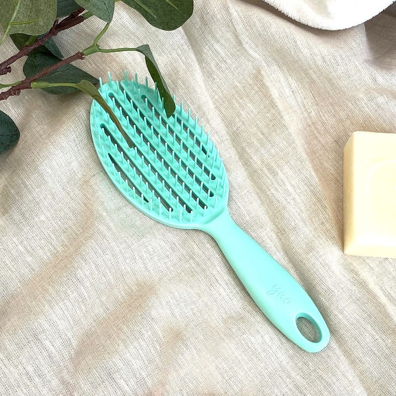 Yao Hairbrush [Scalp Care Round Aqua Sea] Wet Hair Shampoo