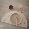 mushie Silikon-Tischset für Kinder | BPA-freies rutschfestes Design (rosa Blumen)