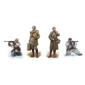 Dragon Models Battle of Kharkov 1943" Model Kit, 4 Figures Set, 1/35 Scale