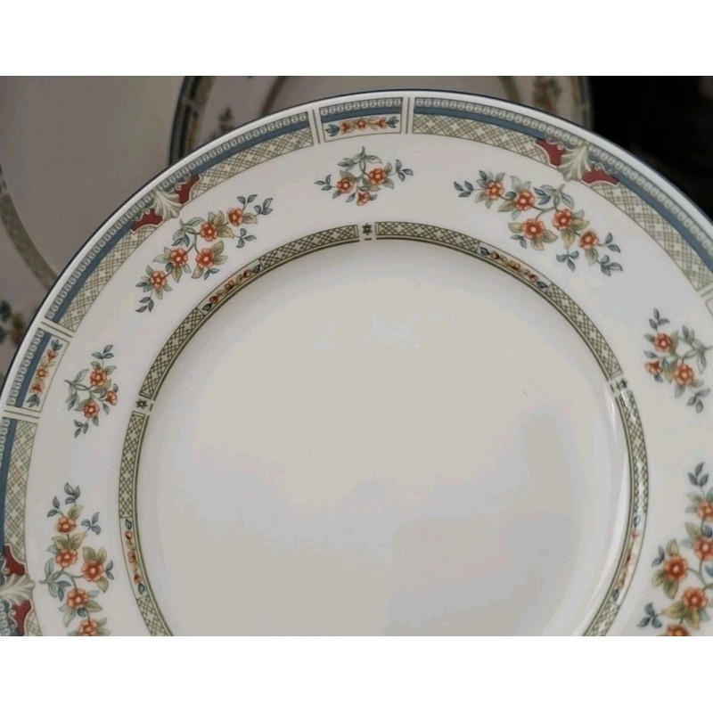 Wedgwood Hampshire Bone China 5 Piece Place Setting R4668