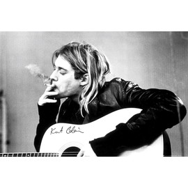 Kurt Cobain Smoking Poster (24x36) PSA033767