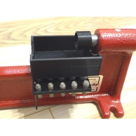 New Brass case shavings brassket Catcher, for The Hornady LNL Cam-Lock Trimmer (Black)