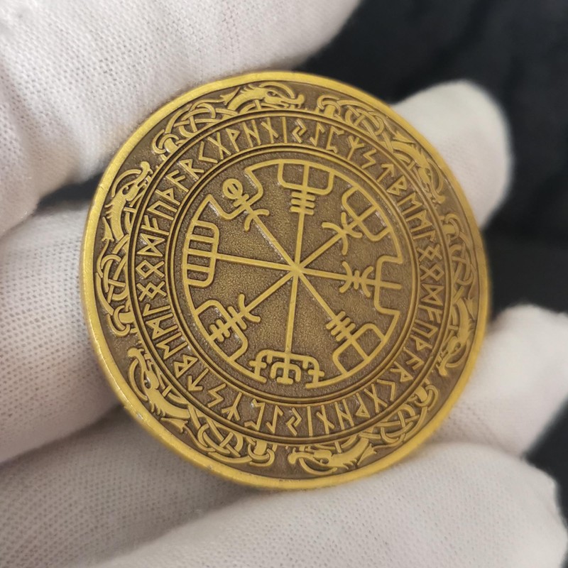 Battle-Axe Helmet Norse Compass Viking Heritage Commemorative Challenge Coin (Pack